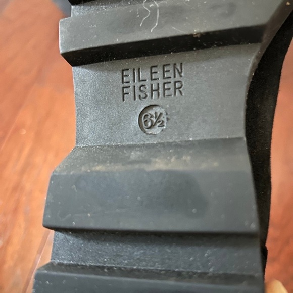 Eileen Fisher Splash Waterproof Italian Suede Chelsea ankle boots size 6.5 - Picture 10 of 10